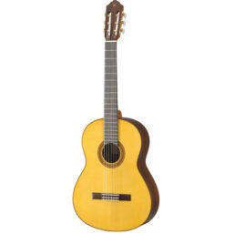 Alternative view of YAMAHA Konzertgitarre CG182S/C | Fichten-/Zederndecke