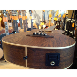 Alternative view of LANIKAI Mini Bass (Bass-Ukulele) Figured Bocote | mit PreAmp