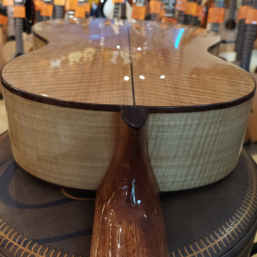 Alternative view of Hernandez Konzertgitarre 06 Flamenco